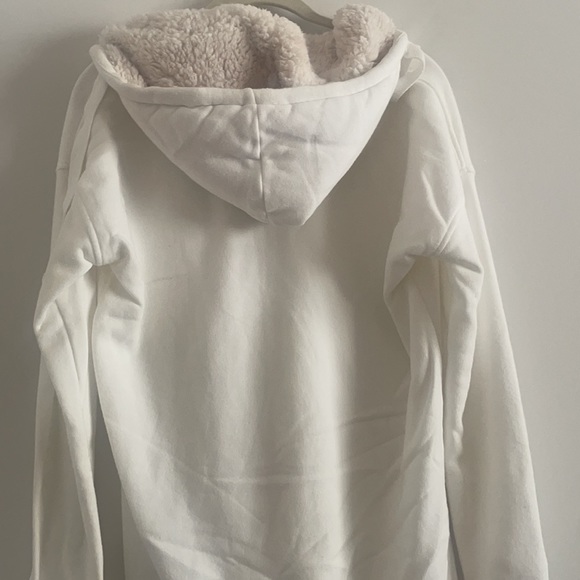 Abercrombie Sherpa Pull Over - Picture 4 of 4